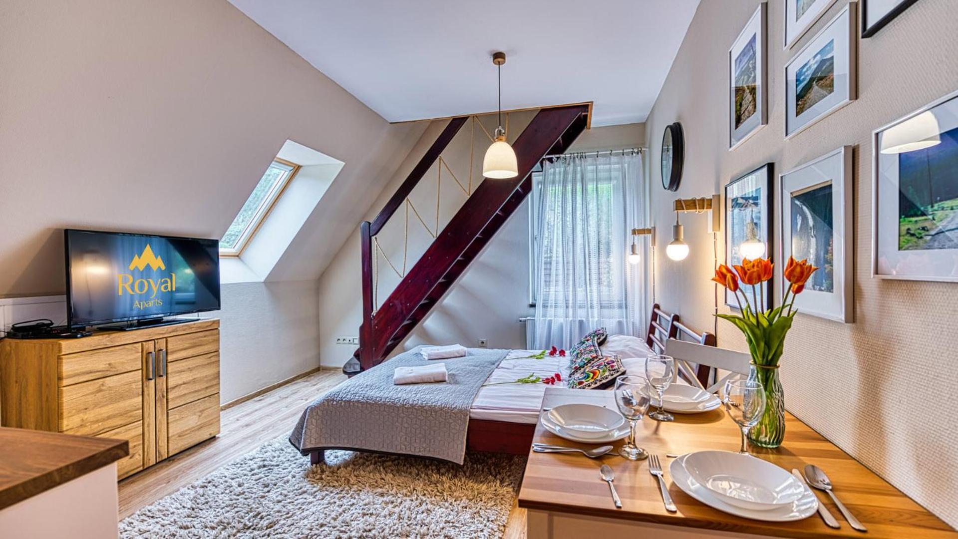 Royal Aparts Vika Gorskie Z Ogrodem Apartment